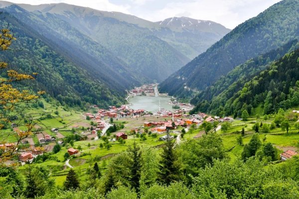 İzmir, Uşak, Afyon Çıkışlı Karadeniz Yaylalar ve Batum Turu (5 Gece)